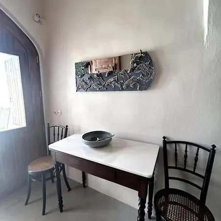 Holiday home Cave-guesthouse To Heritage *