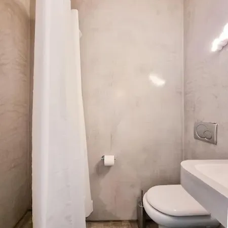 Cave-guesthouse To Heritage Kythnos