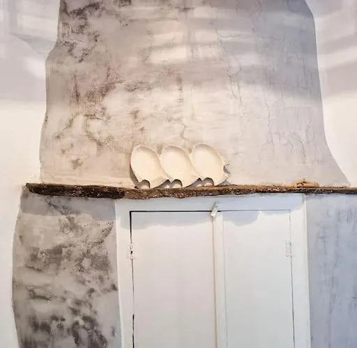 Abella Cave, Hébergement de vacances